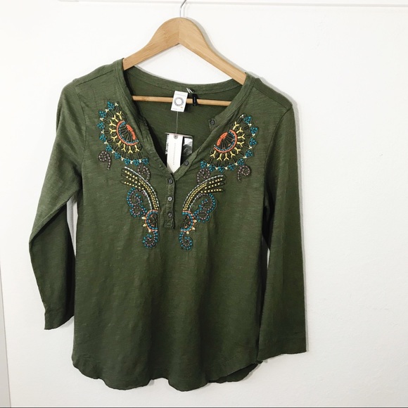 Akemi + Kin Embroidered Long Sleeve Henley T shirt - Picture 5 of 8